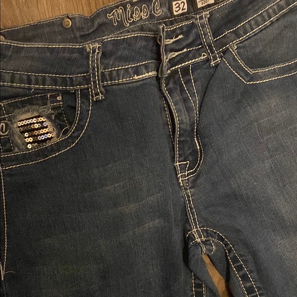 Classic Blue Straight Leg Jeans for Women - Picture 4 of 5